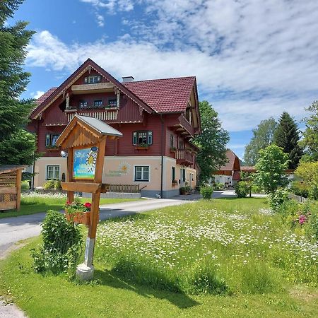 Villa Charming House In Pruggern, Mountain View Exterior foto