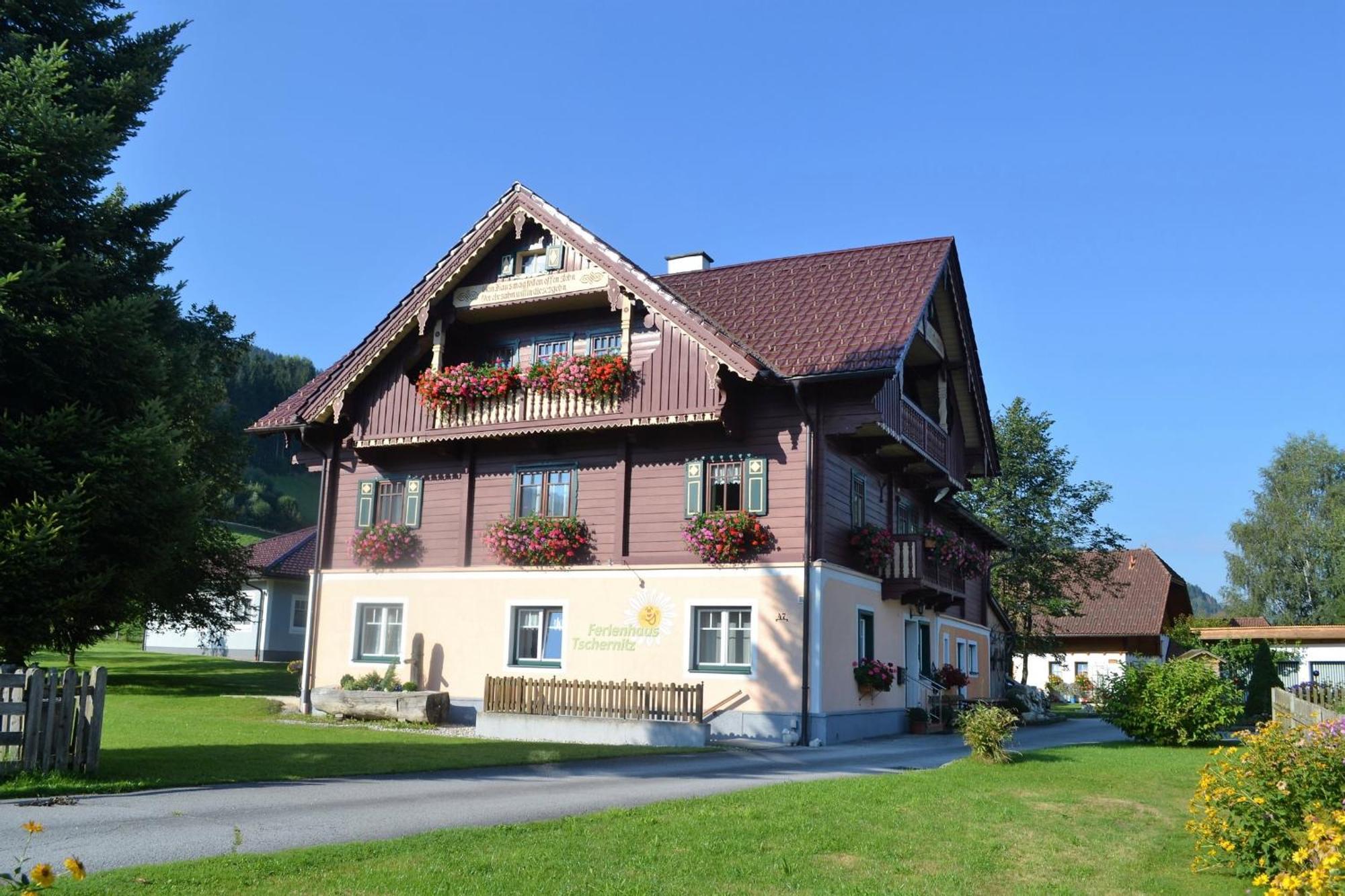 Villa Charming House In Pruggern, Mountain View Exterior foto